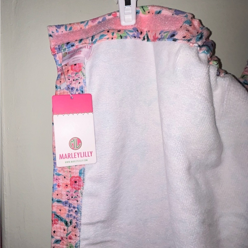 Brand New Coral Floral Velcro Towel Wrap by MarleyLilly. Brand New With Tags. - Picture 7 of 8